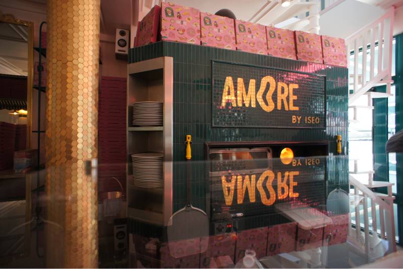 four à pizza AMORE en feuille d'or