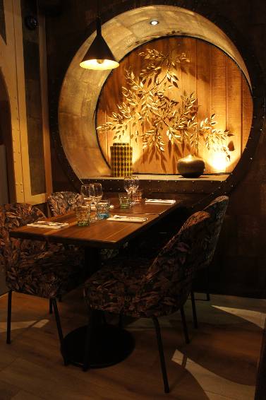 Restaurant la Boussole halo ROBERT AND CAU
